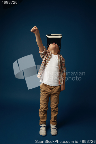 Image of Child with virtual reality headset