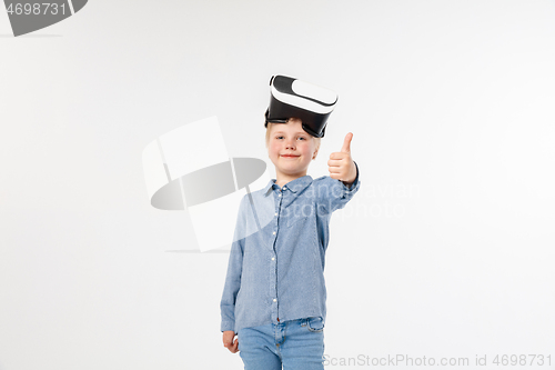 Image of Child with virtual reality headset