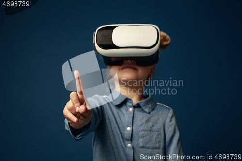 Image of Child with virtual reality headset