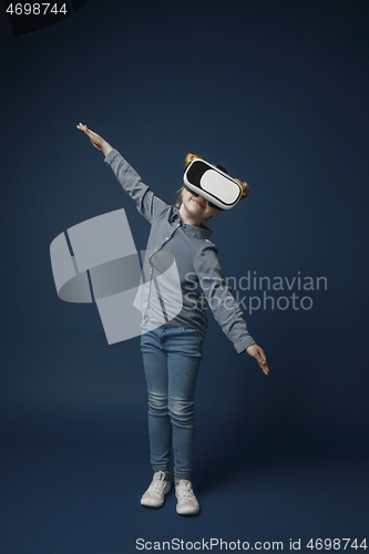 Image of Child with virtual reality headset