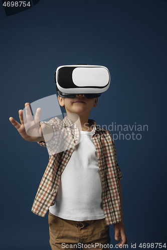 Image of Child with virtual reality headset