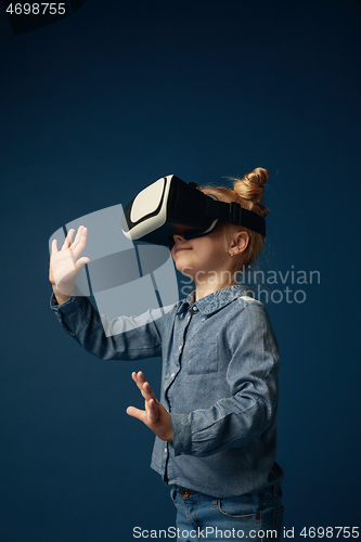 Image of Child with virtual reality headset