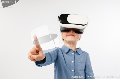 Image of Child with virtual reality headset