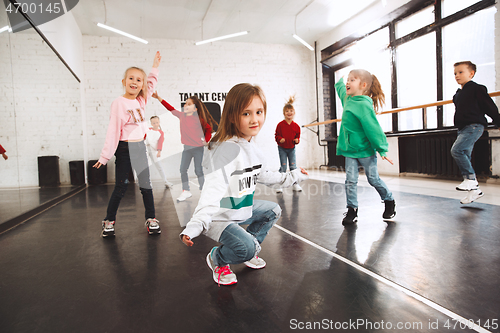 Image of The kids at dance school. Ballet, hiphop, street, funky and modern dancers