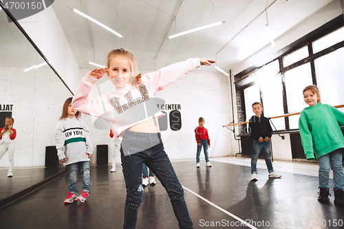 Image of The kids at dance school. Ballet, hiphop, street, funky and modern dancers