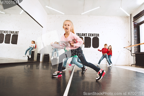 Image of The kids at dance school. Ballet, hiphop, street, funky and modern dancers