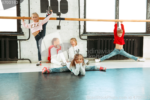 Image of The kids at dance school. Ballet, hiphop, street, funky and modern dancers