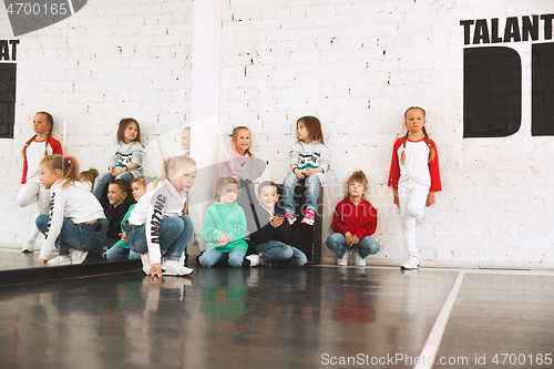 Image of The kids at dance school. Ballet, hiphop, street, funky and modern dancers