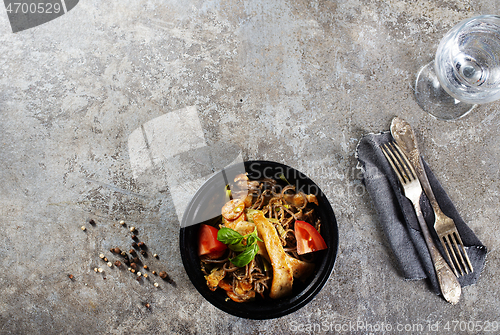 Image of soba noodles with chicken