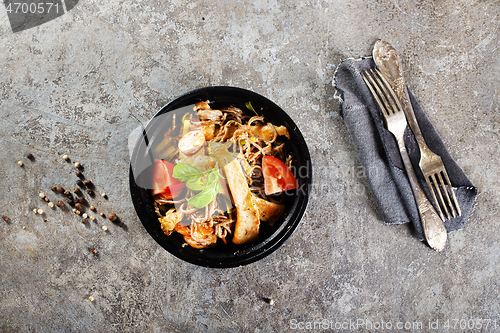 Image of soba noodles with chicken