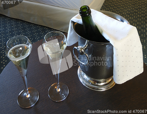 Image of iced bucket of Champagne 