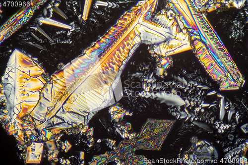 Image of Sodium nitrate microcrystals