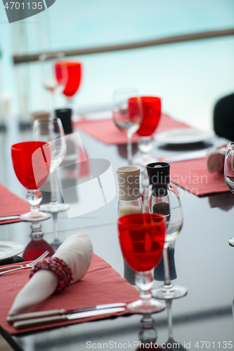 Image of table setting at restaurant