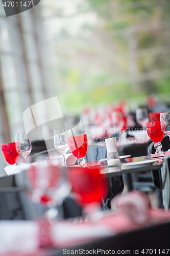 Image of table setting at restaurant