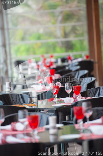 Image of table setting at restaurant