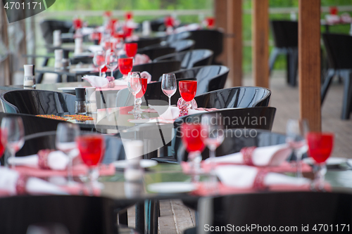 Image of table setting at restaurant