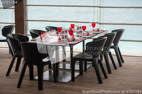 Image of table setting at restaurant