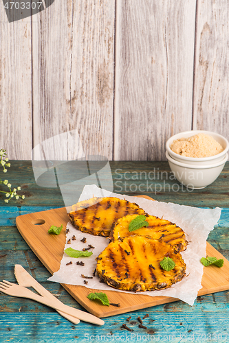 Image of Grilled pineapple slices