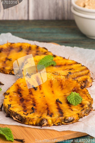 Image of Grilled pineapple slices