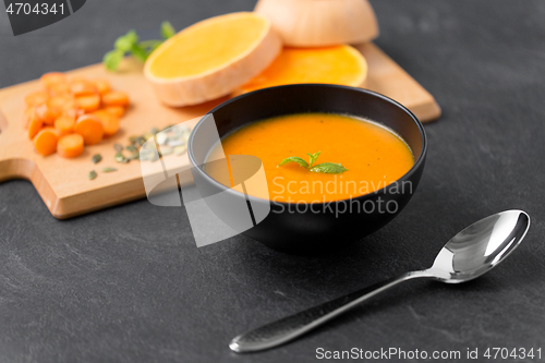 Image of close up of vegetable pumpkin cream soup in bowl