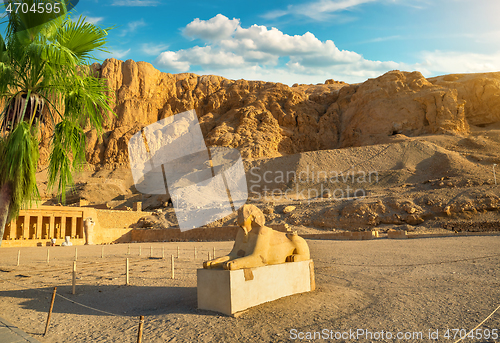 Image of Mountain near the temple