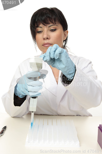 Image of Scientist working with pipette