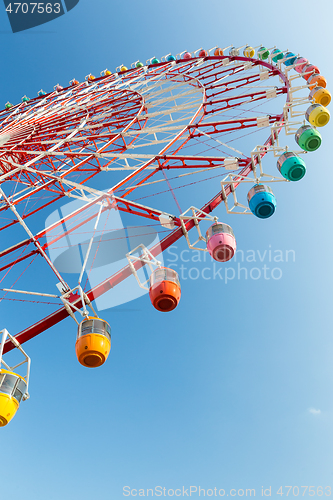 Image of Ferris wheel with clear blue sky