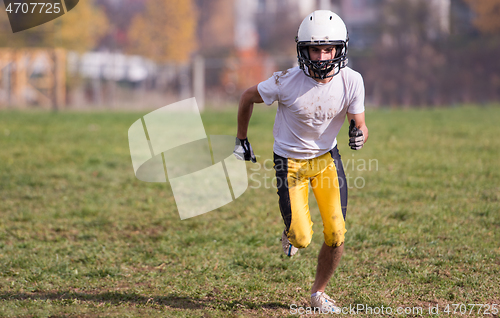 Image of american football player in action