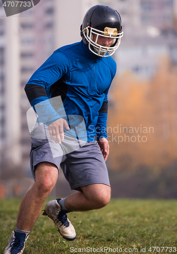 Image of american football player in action