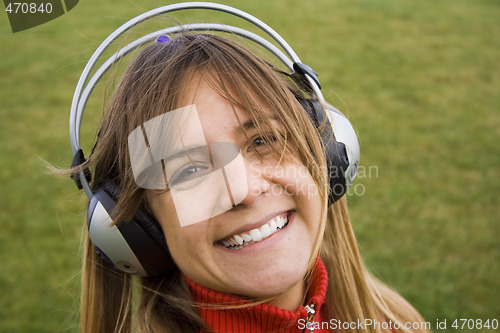 Image of music makes bigger smiles