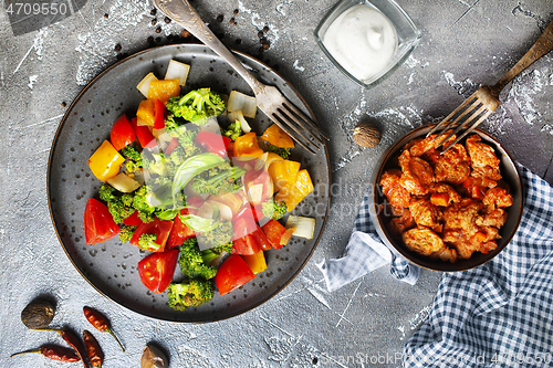 Image of chicken with vegetables