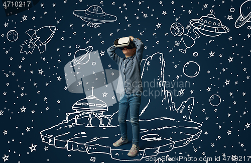 Image of Child with virtual reality headset