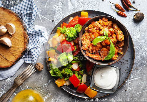 Image of chicken with vegetables