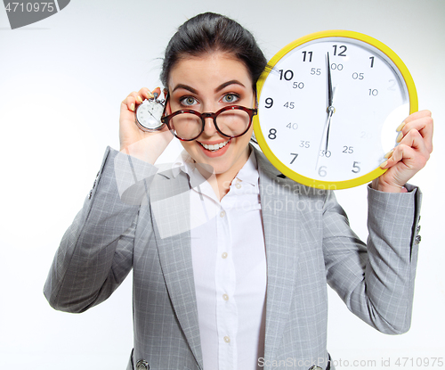 Image of Young woman can\'t wait to go home from the nasty office