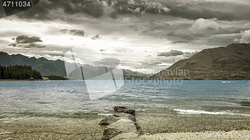 Image of scenery at Lake Te Anau, New Zealand