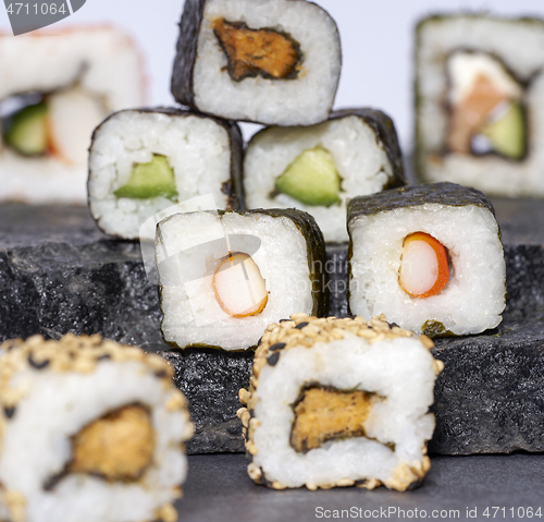 Image of sushi dish variation