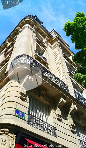 Image of Facade of typical building in Paris