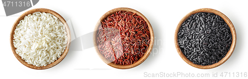 Image of wooden bowls of raw rice