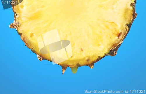 Image of juicy pineapple slice