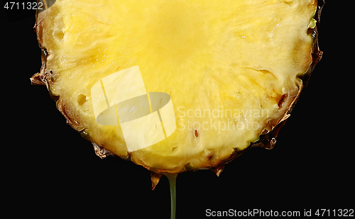 Image of juicy pineapple slice