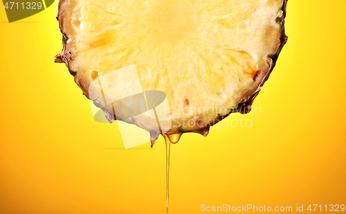 Image of juicy pineapple slice