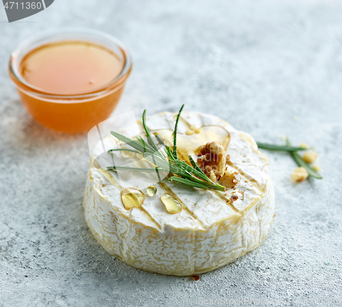 Image of fresh brie cheese