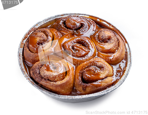 Image of freshly baked cinnamon rolls 