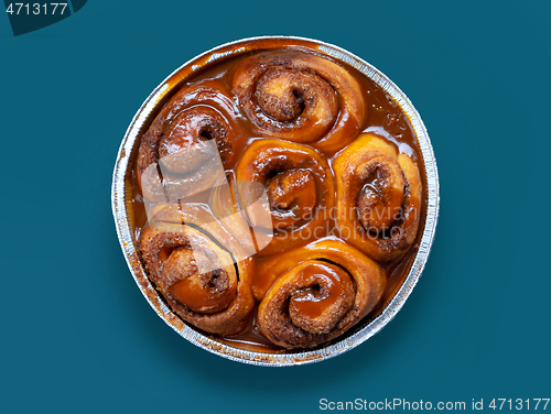 Image of freshly baked cinnamon rolls