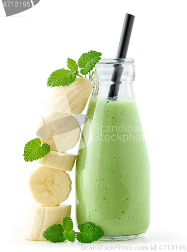 Image of bottle of green smoothie