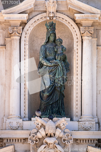 Image of details of the Basilica della Santa Casa in Italy Marche