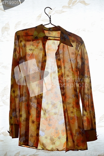 Image of vintage shirt 70s in orange and yellow 