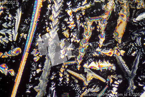 Image of Sodium nitrate microcrystals