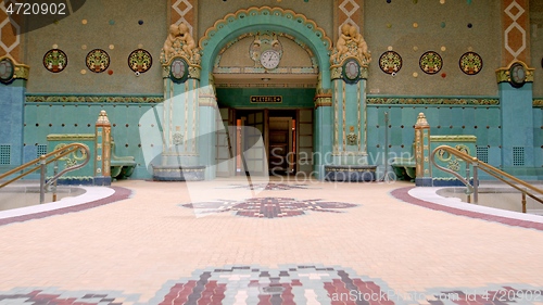 Image of Traditional bath with swimming pool