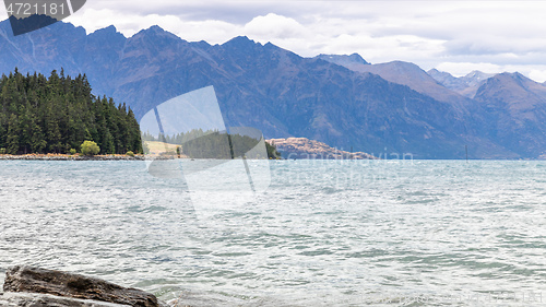 Image of scenery at Lake Te Anau, New Zealand